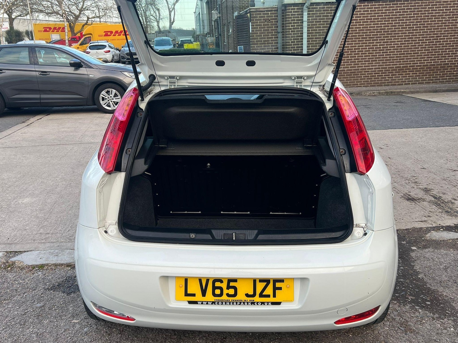 Used Fiat Punto 2015 for sale - 77813669: Photo 18