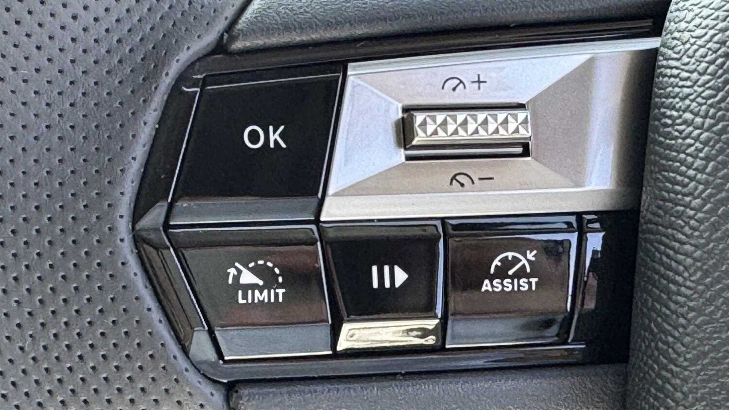 Used DS Automobiles DS 3 2025 for sale - 77859088: Photo 24