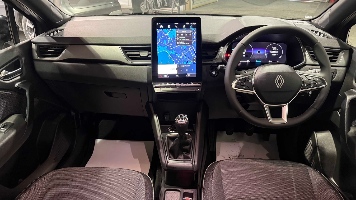 Used Renault Captur for sale - 77859183: Photo 2