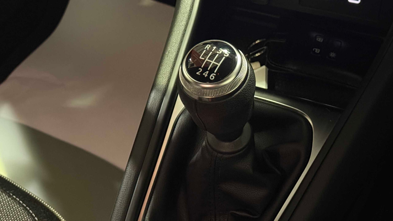 Used Renault Captur for sale - 77859183: Photo 23