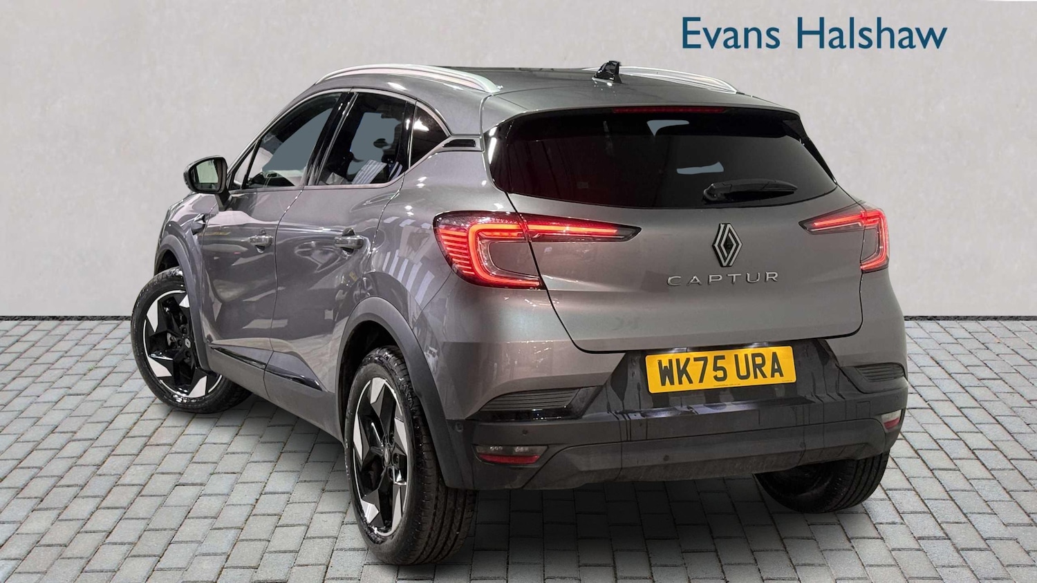 Used Renault Captur for sale - 77859183: Photo 3