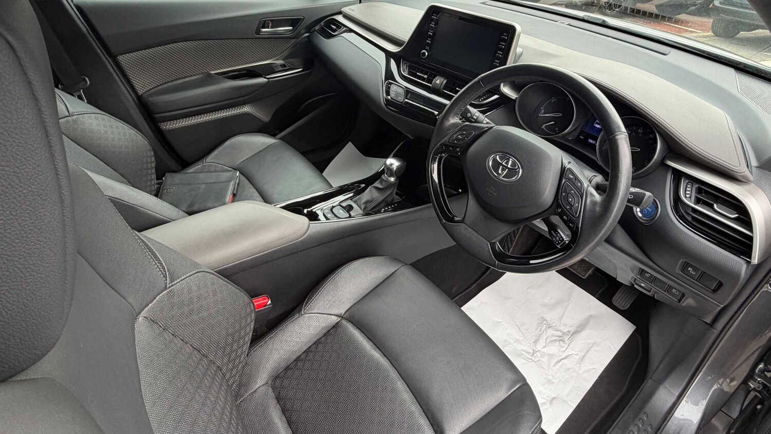 Used Toyota C-HR for sale - 77861152: Photo 9