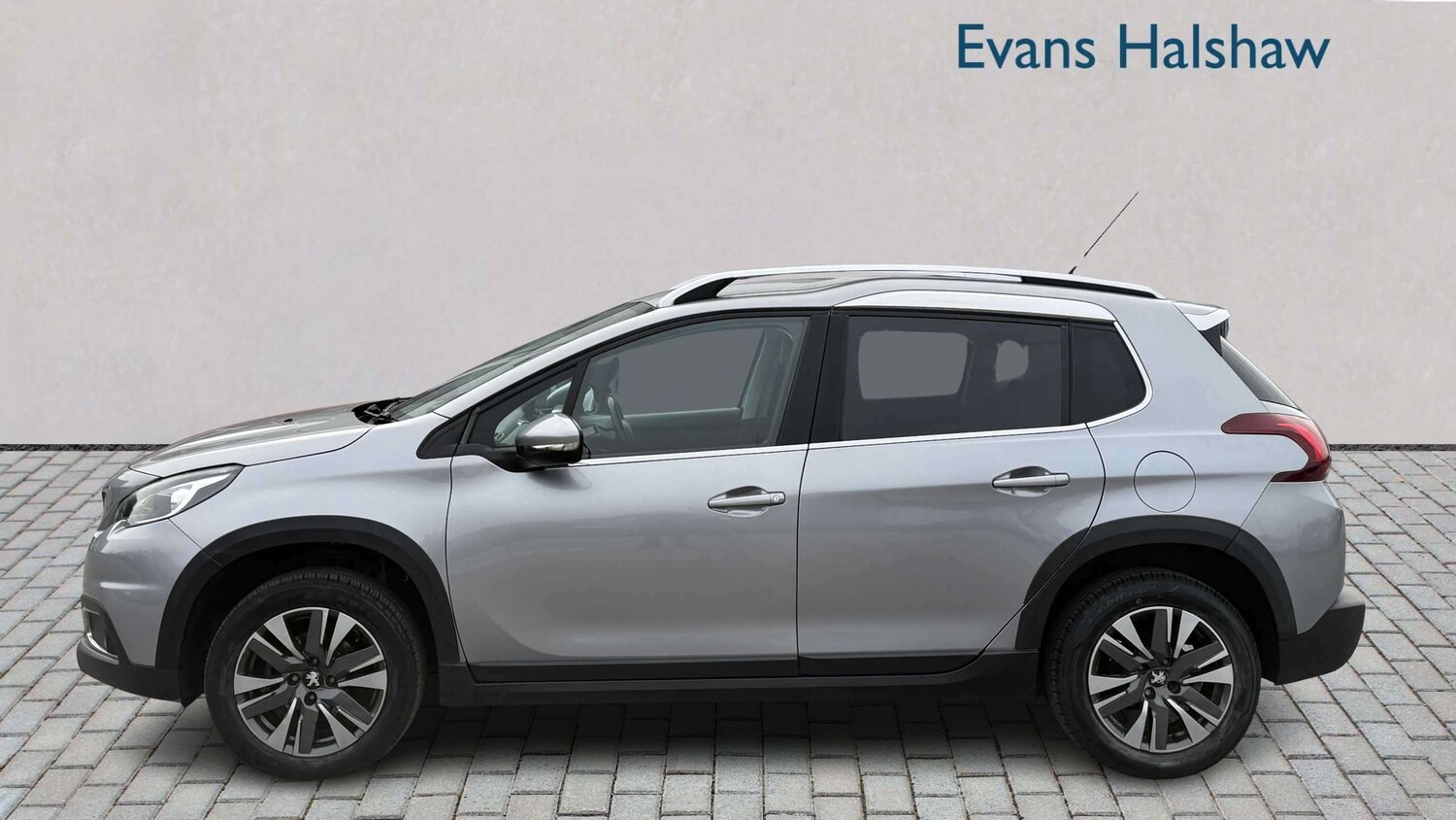 Used Peugeot 2008 2017 for sale - 77996072: Photo 9