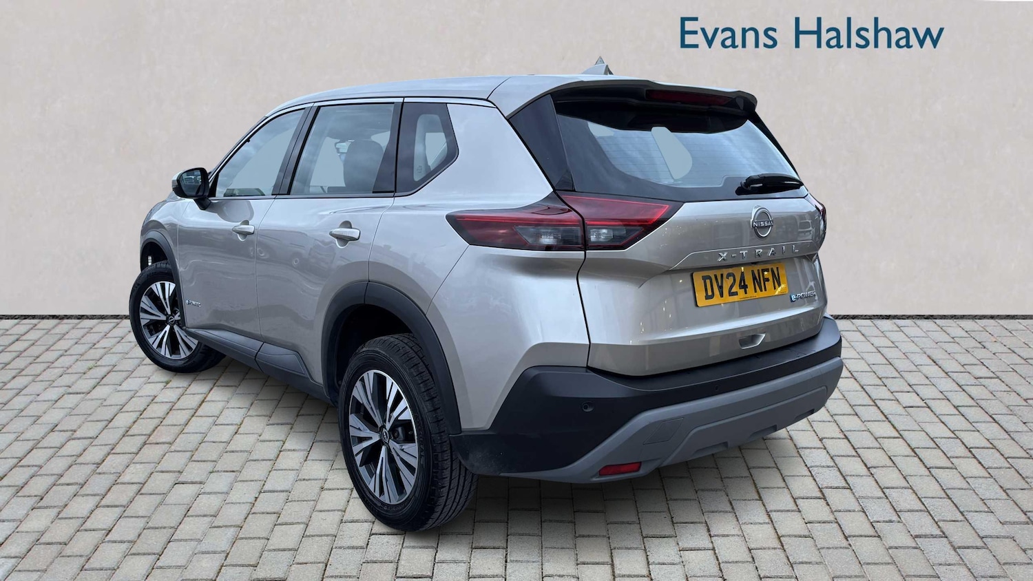 Used Nissan X-Trail for sale - 77857063: Photo 2