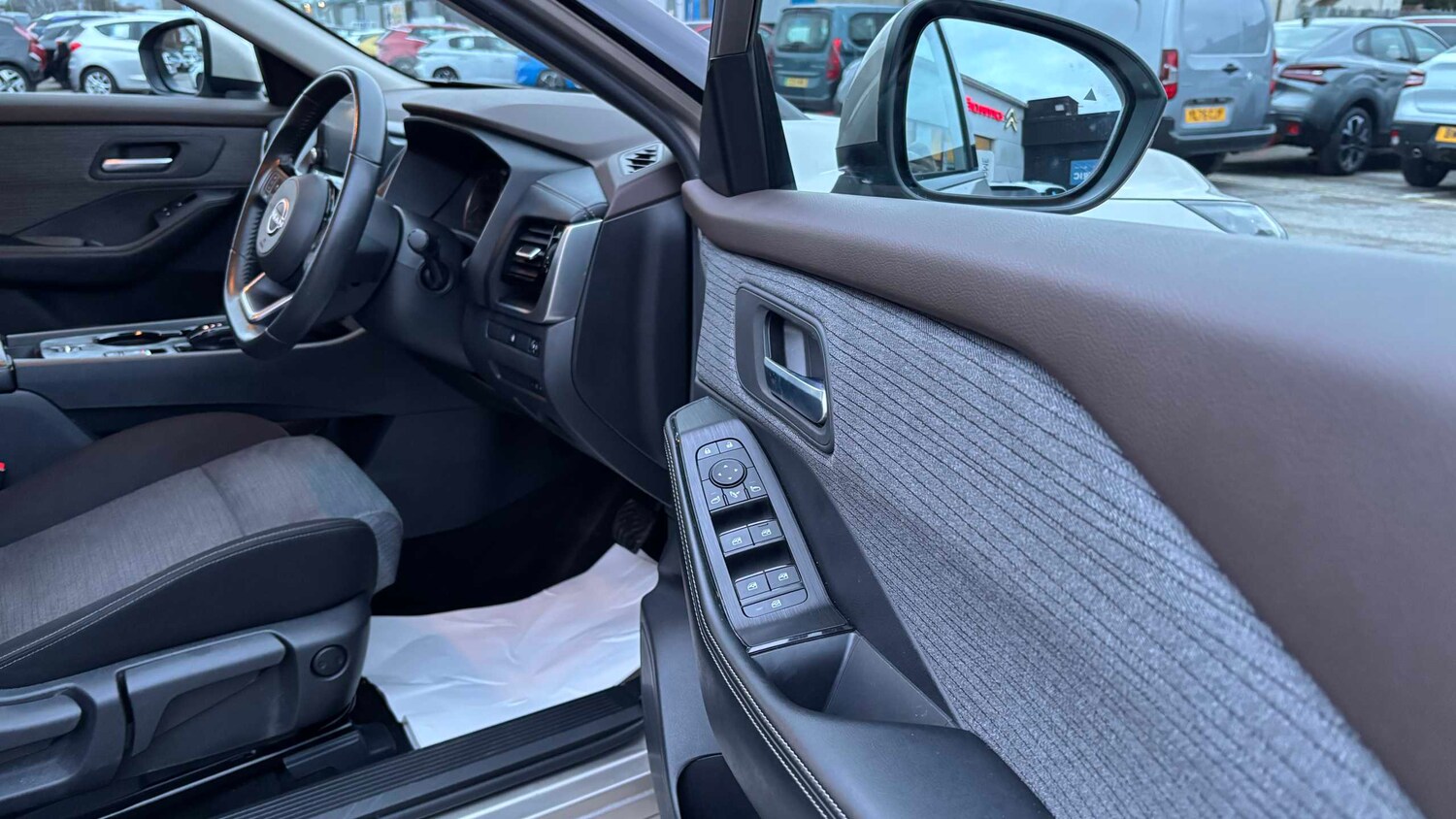 Used Nissan X-Trail for sale - 77857063: Photo 9