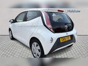 Used Toyota AYGO 2015 for sale - 79319814: Photo