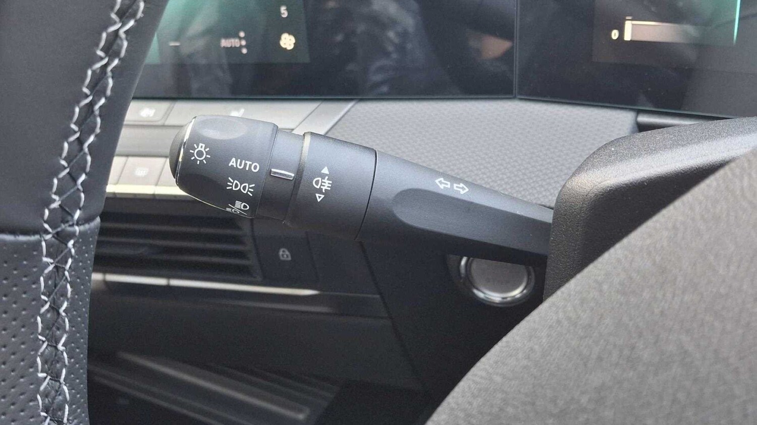 Used Vauxhall Astra for sale - 77859820: Photo 19