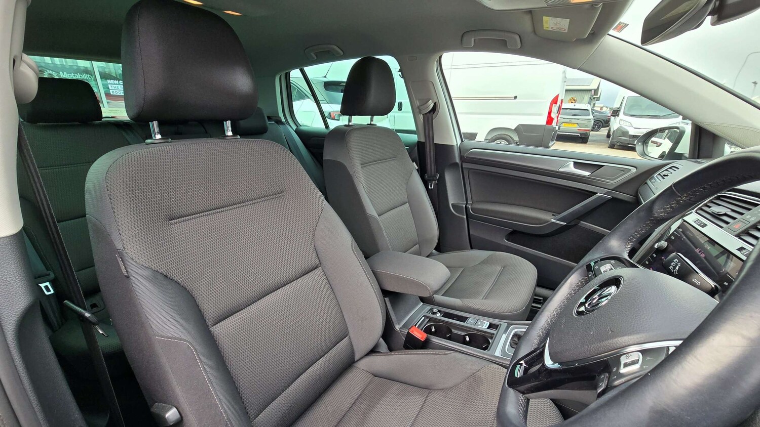 Used Volkswagen Golf 2019 for sale - 77859226: Photo 15