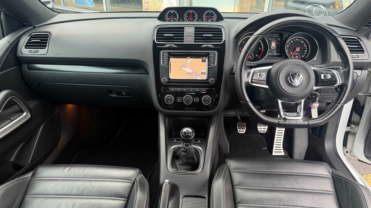 Used Volkswagen Scirocco for sale - 77857164: Photo 2