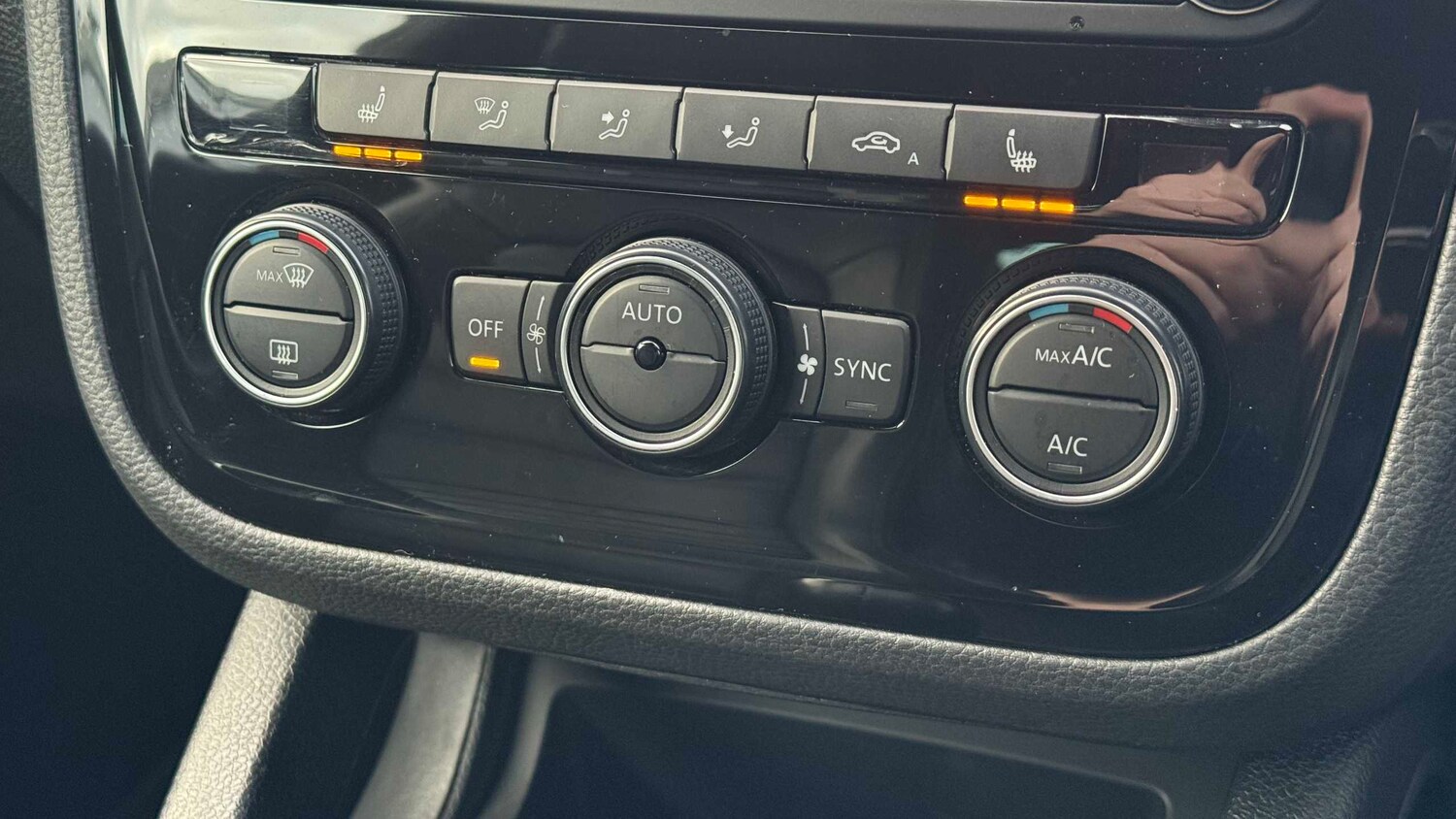 Used Volkswagen Scirocco for sale - 77857164: Photo 27