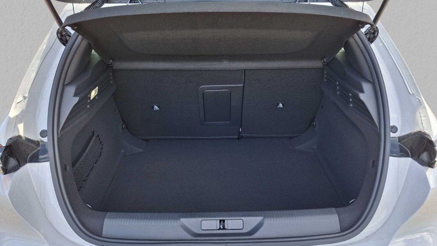 Used Peugeot 308 for sale - 77858064: Photo 11