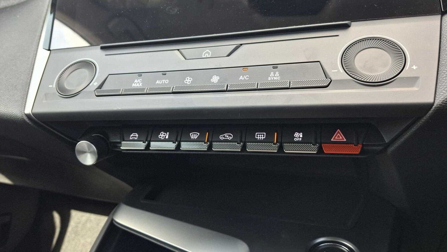 Used Peugeot 308 for sale - 77858064: Photo 26