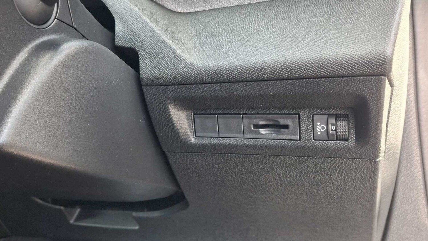 Used Peugeot 308 for sale - 77858064: Photo 34