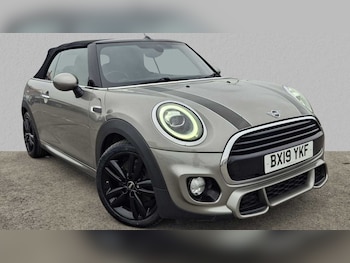 Used MINI Convertible 2019 for sale - 77860053: Photo
