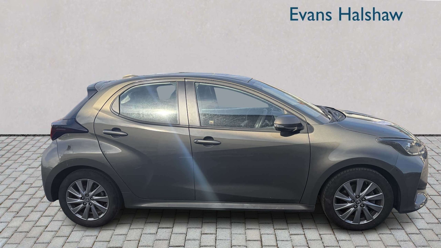 Used Toyota Yaris 2023 for sale - 78090128: Photo 4