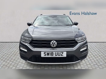 Used Volkswagen T-Roc 2018 for sale - 78577099: Photo