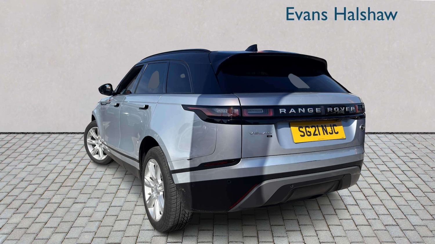 Used Land Rover Range Rover Velar 2021 for sale - 77942879: Photo 2