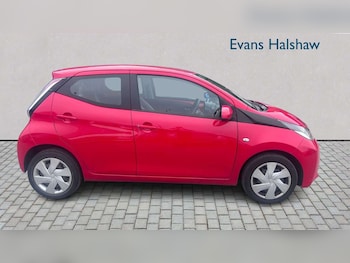Used Toyota AYGO 2018 for sale - 79568209: Photo