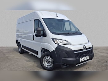 Vauxhall Movano feature image