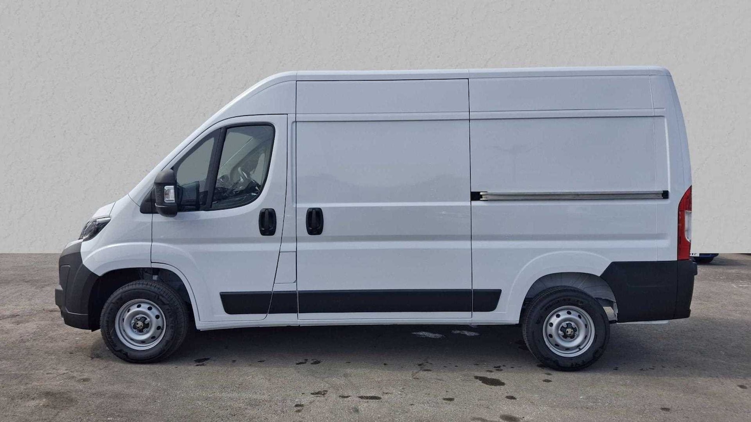 Used Vauxhall Movano 2025 for sale - 77914040: Photo 3