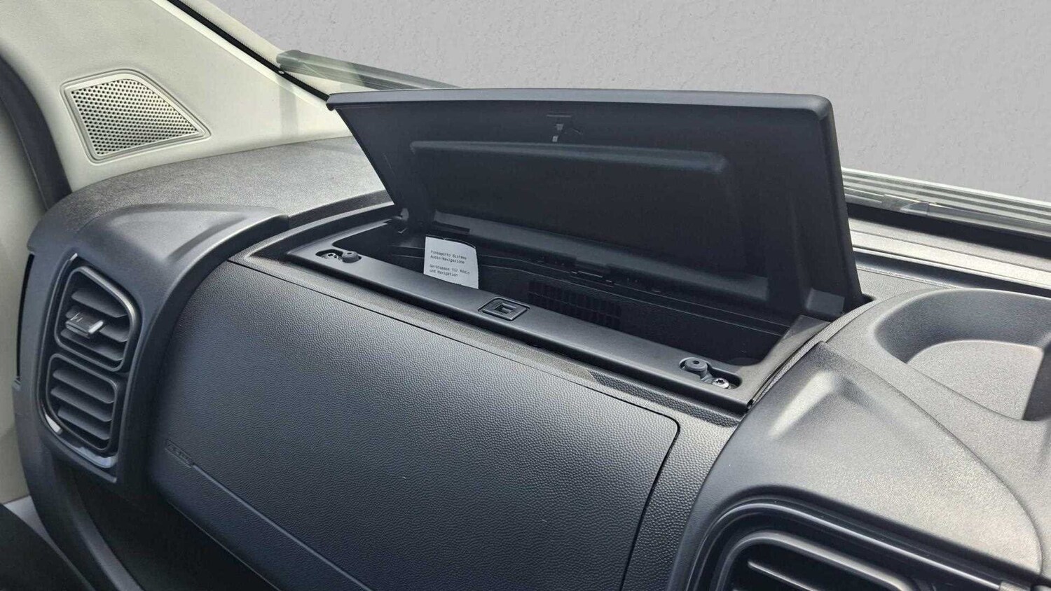 Used Vauxhall Movano 2025 for sale - 77914040: Photo 34