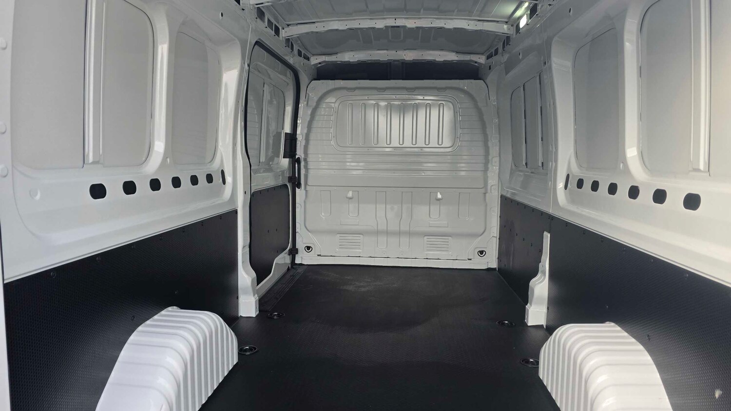 Used Maxus Deliver 9 for sale - 77861390: Photo 11