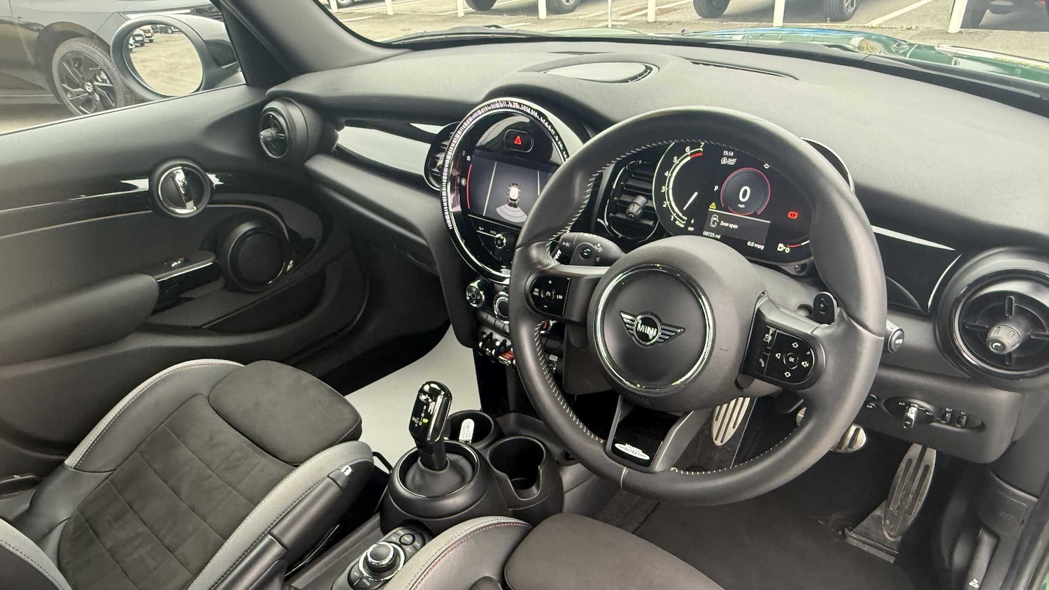 Used MINI Hatch 2022 for sale - 77996238: Photo 2