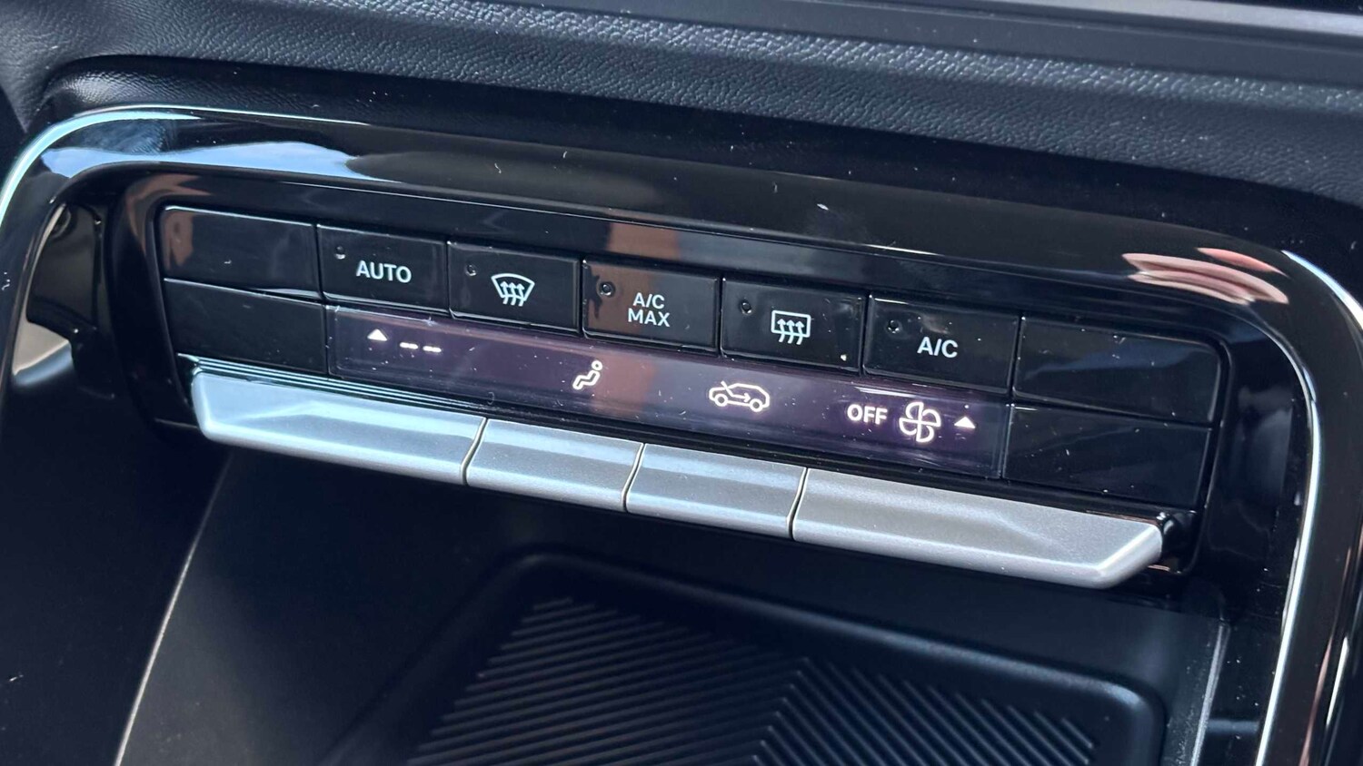 Used Citroen C3 Aircross for sale - 77858874: Photo 15