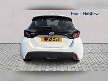 Used Toyota Yaris 2021 for sale - 78625537: Photo