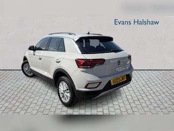 Used Volkswagen T-Roc 2023 for sale - 79678549: Photo