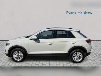 Used Volkswagen T-Roc 2023 for sale - 79678549: Photo