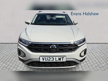 Used Volkswagen T-Roc 2023 for sale - 79678549: Photo