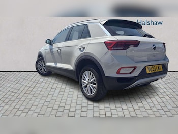 Used Volkswagen T-Roc 2023 for sale - 79172233: Photo