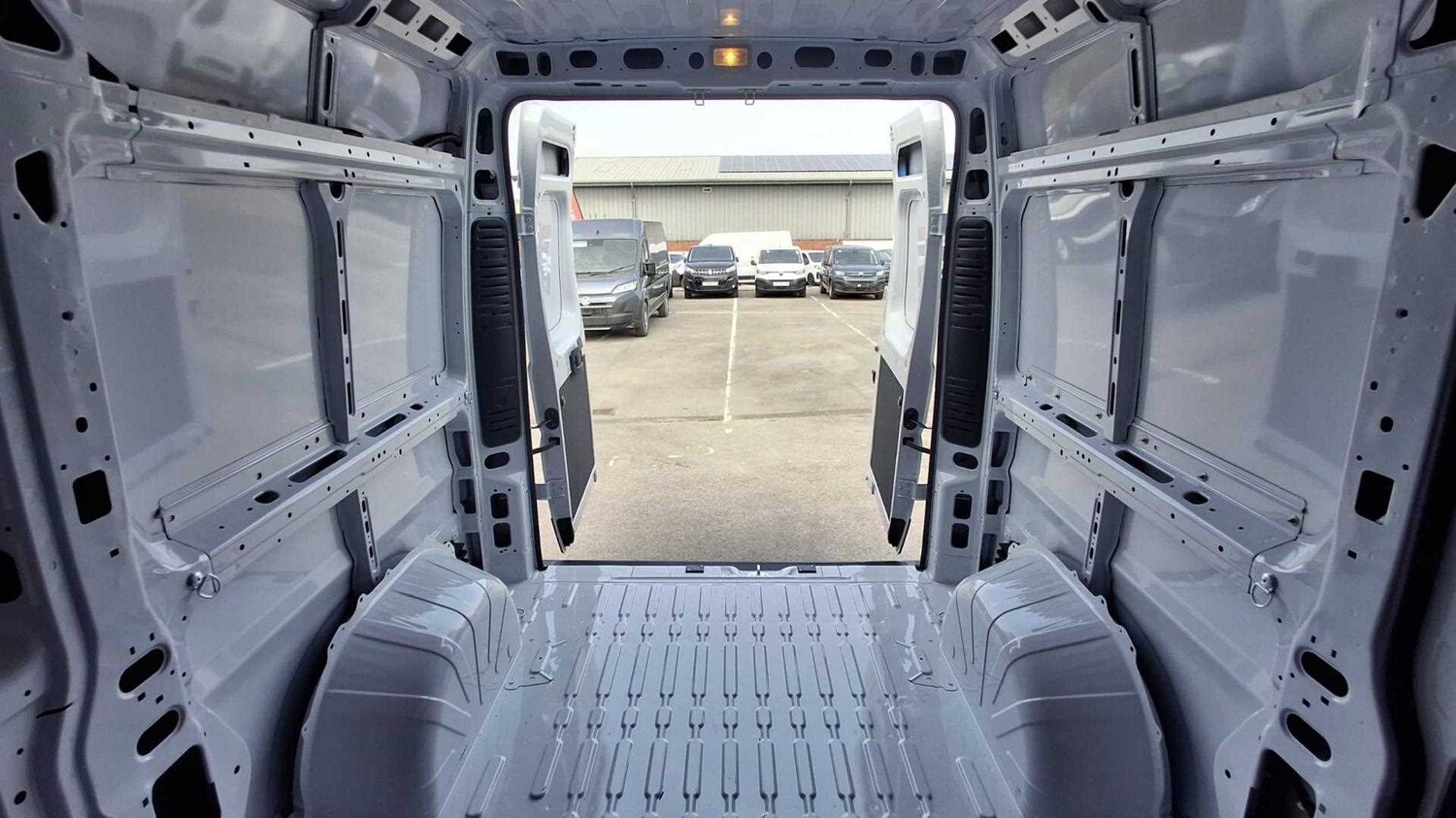 Used Vauxhall Movano 2025 for sale - 77859218: Photo 10