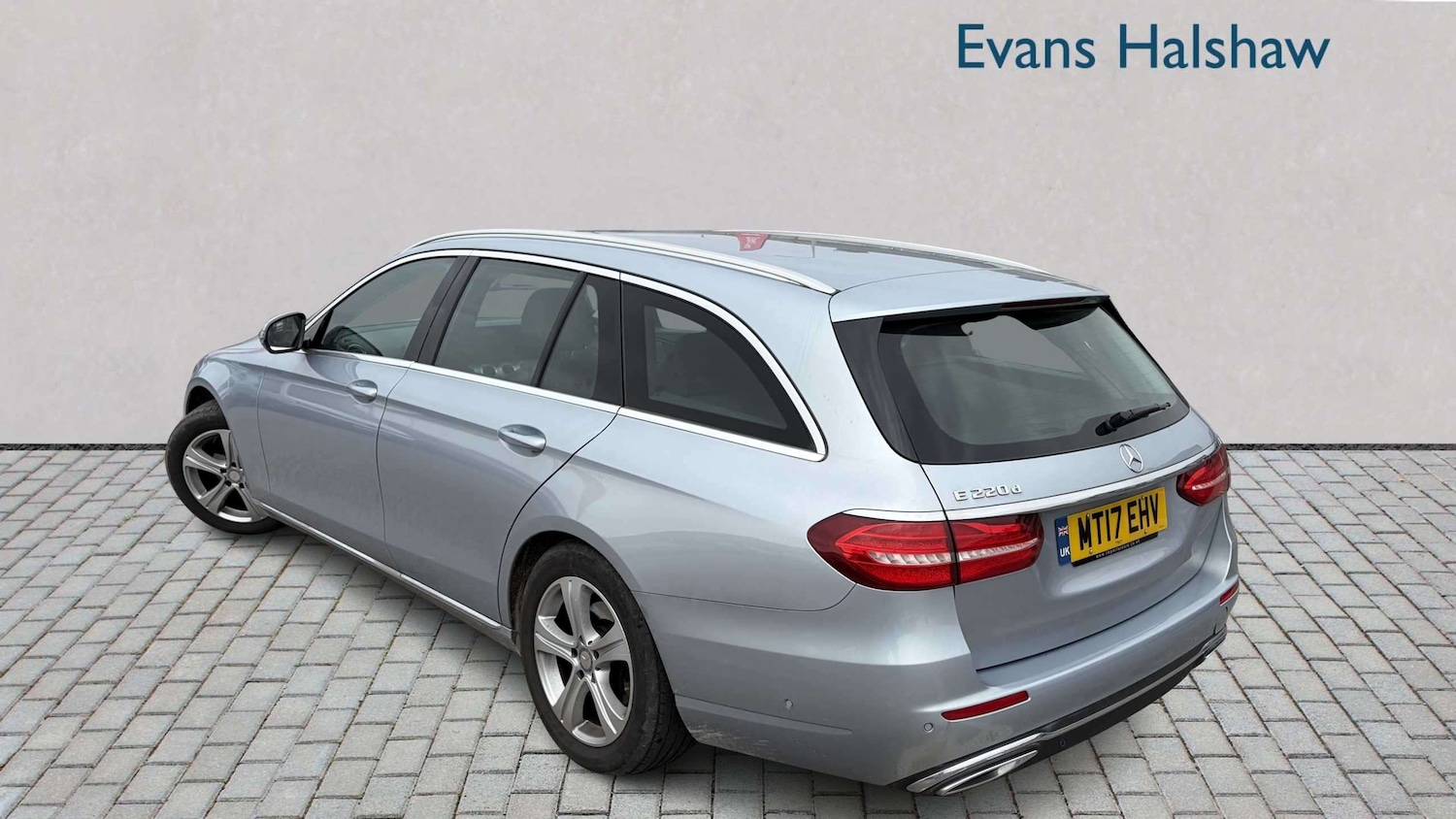 Used Mercedes-Benz E Class for sale - 77862267: Photo 3