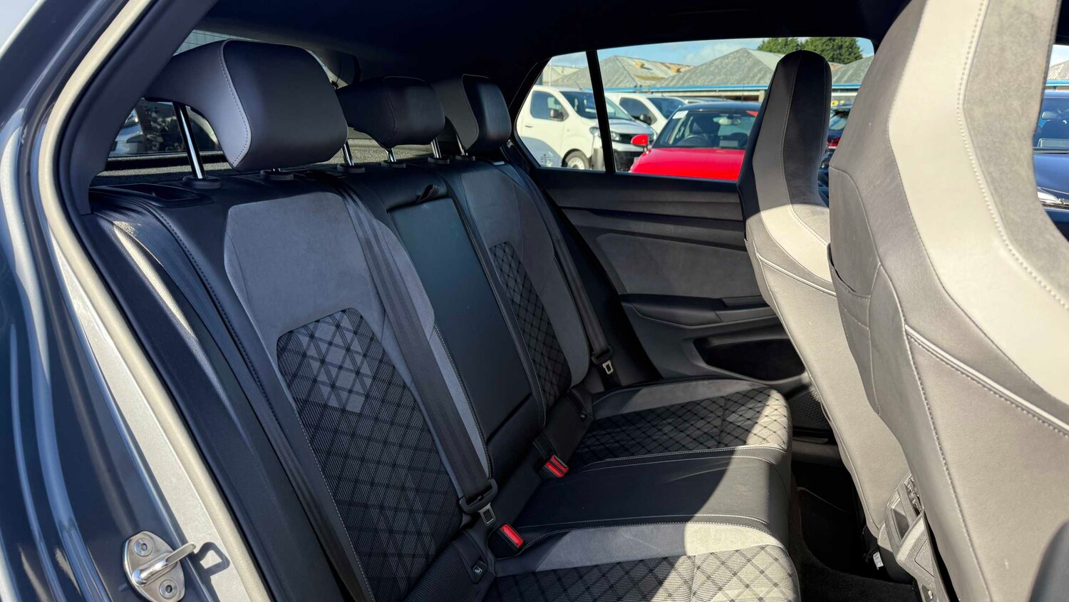 Used Volkswagen Golf 2020 for sale - 77858531: Photo 6