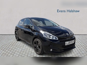 Used Peugeot 208 2019 for sale - 79364700: Photo