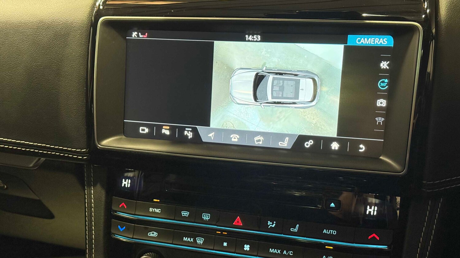 Used Jaguar F-Pace 2016 for sale - 78173463: Photo 33