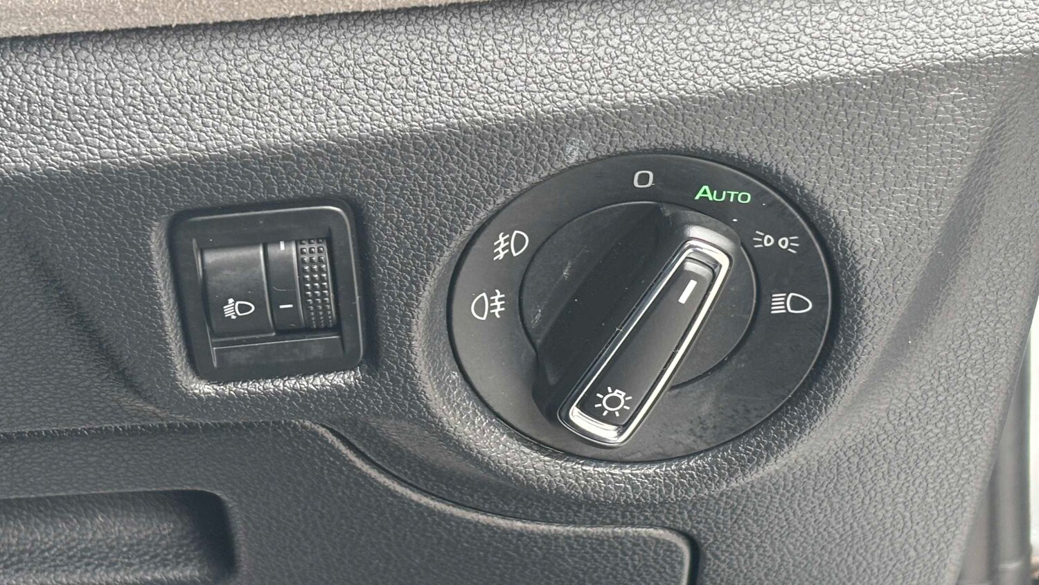 Used Skoda Kamiq for sale - 77859528: Photo 16