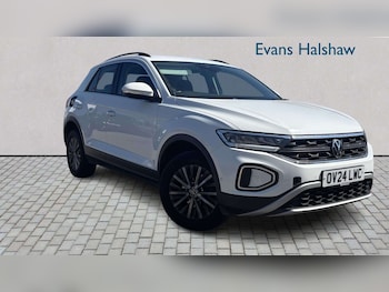 Used Volkswagen T-Roc 2024 for sale - 79183727: Photo