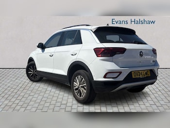 Used Volkswagen T-Roc 2024 for sale - 79183727: Photo