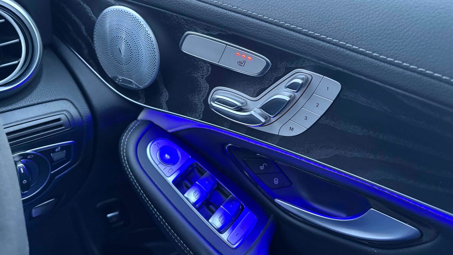 Used Mercedes-Benz GLC 2020 for sale - 77857025: Photo 19