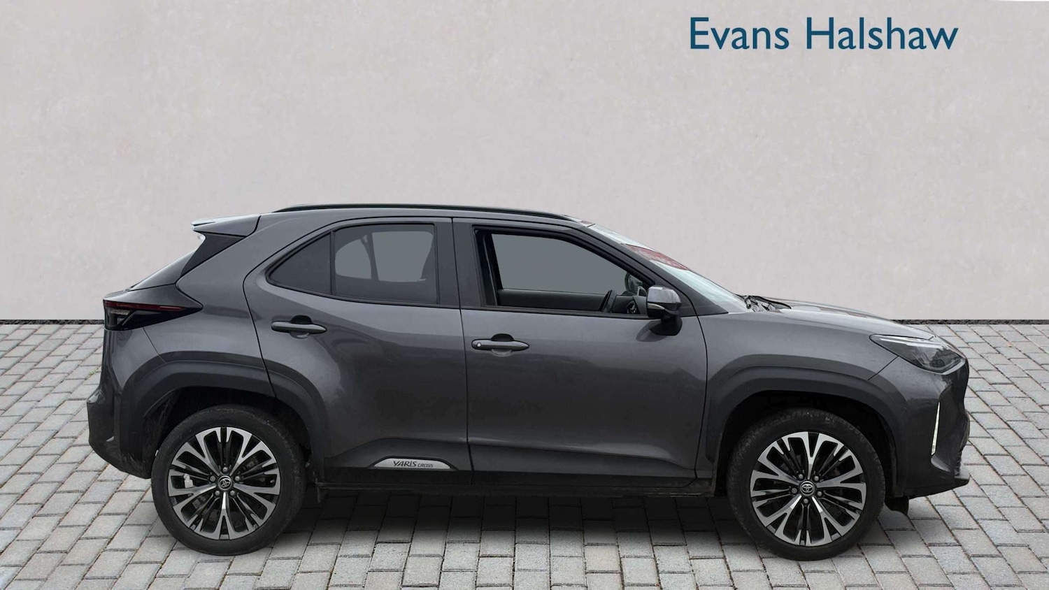 Used Toyota Yaris Cross 2023 for sale - 78024171: Photo 4