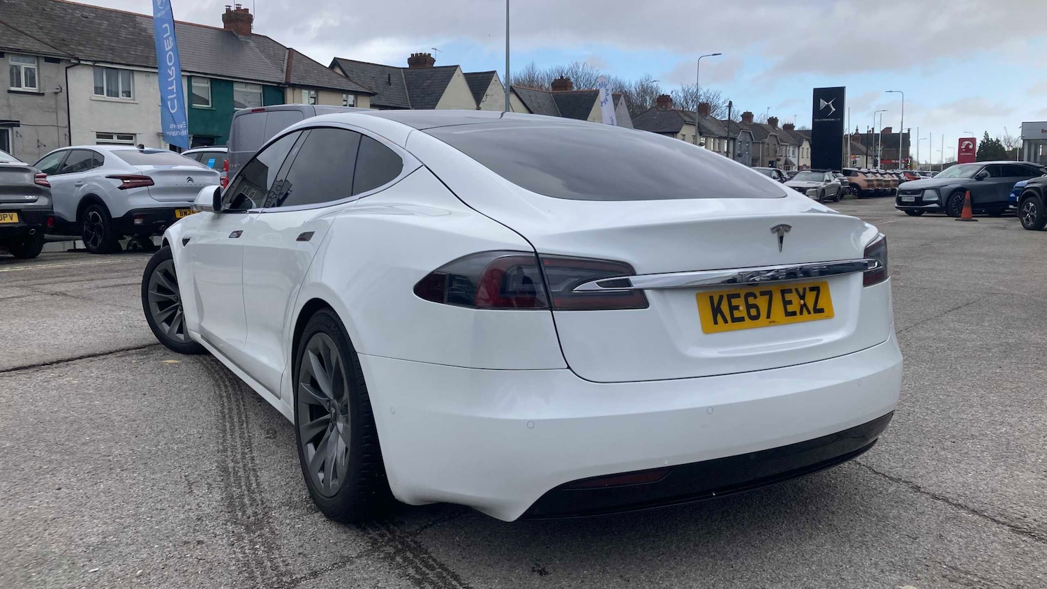 Used Tesla Model S 2017 for sale - 77859450: Photo 2