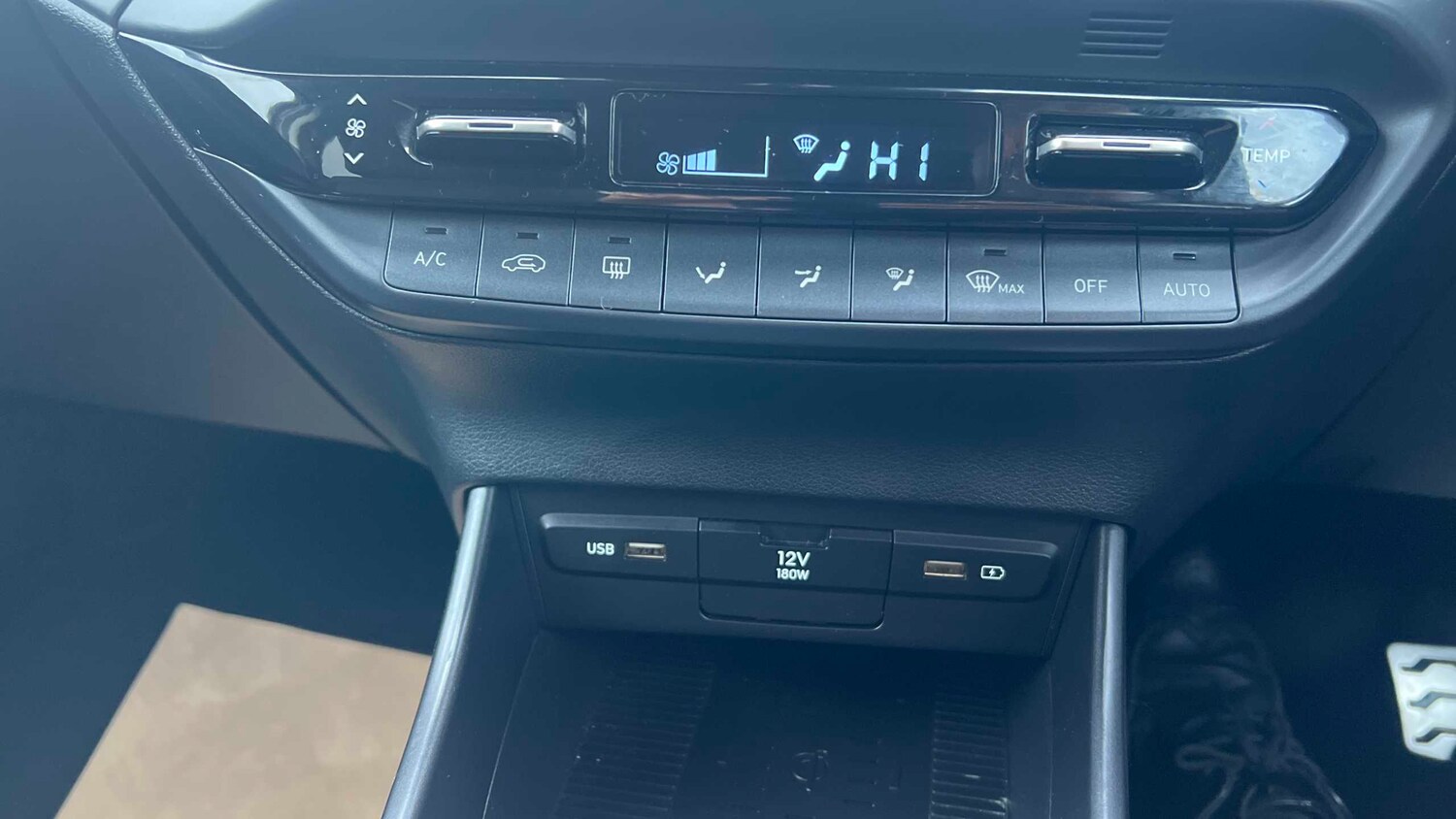 Used Hyundai BAYON 2024 for sale - 77859251: Photo 11