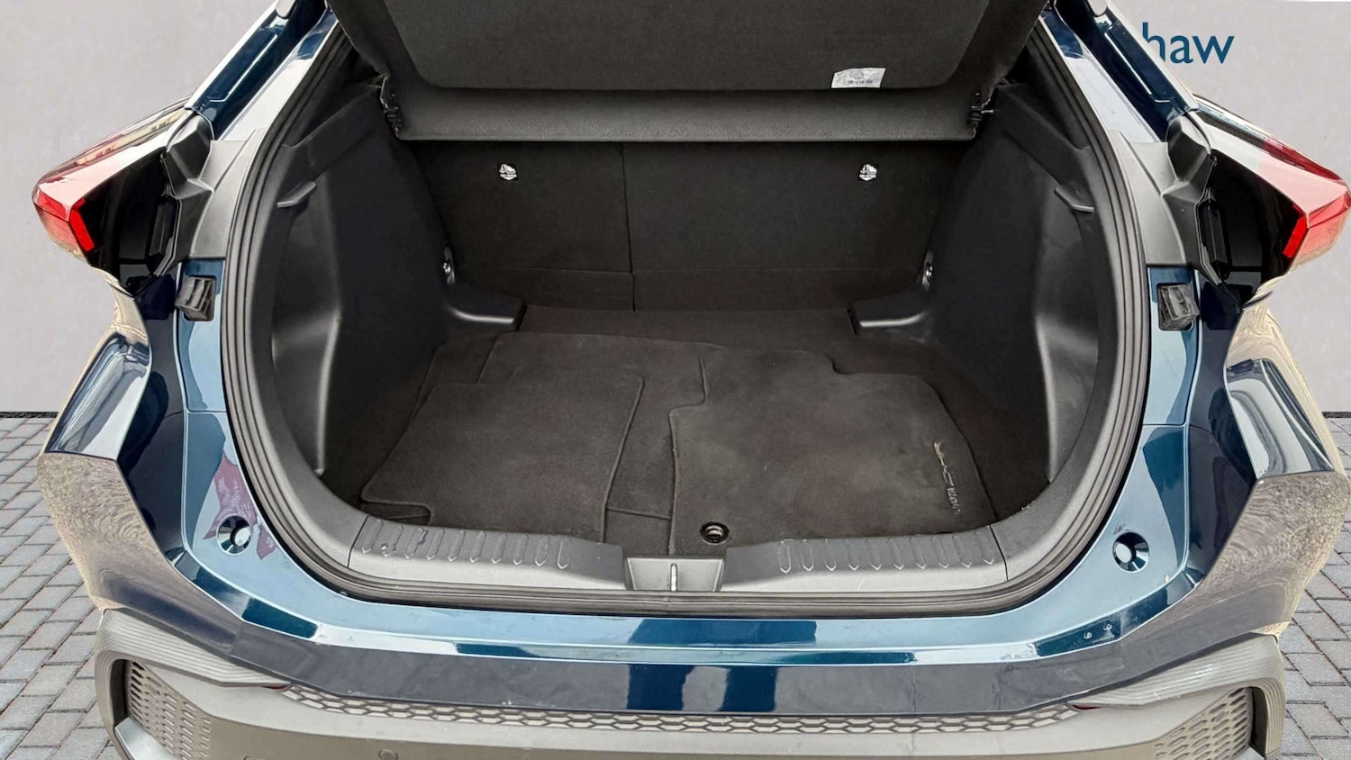 Used Toyota C-HR for sale - 77860483: Photo 8