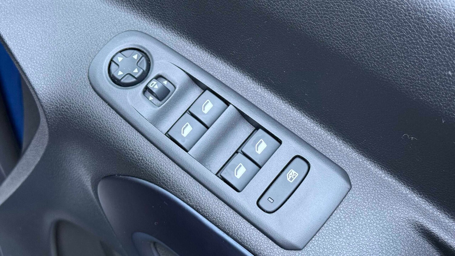 Used Peugeot Rifter 2021 for sale - 77857297: Photo 12