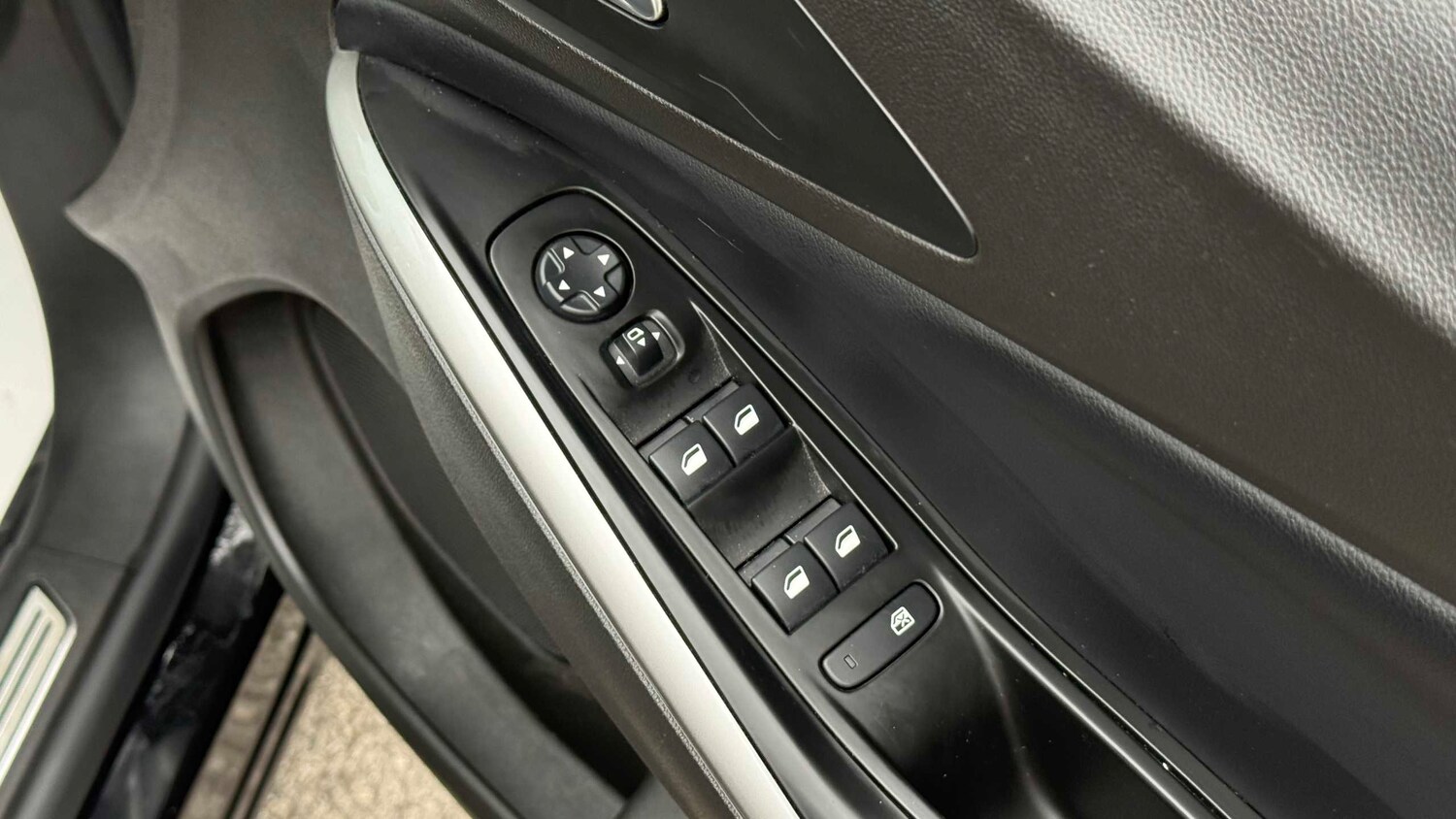 Used Vauxhall Grandland for sale - 77857023: Photo 16