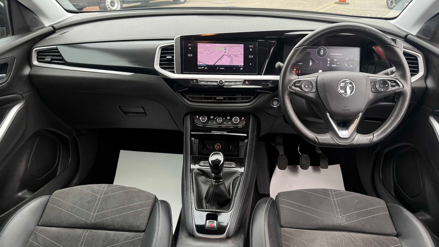 Used Vauxhall Grandland for sale - 77857023: Photo 2