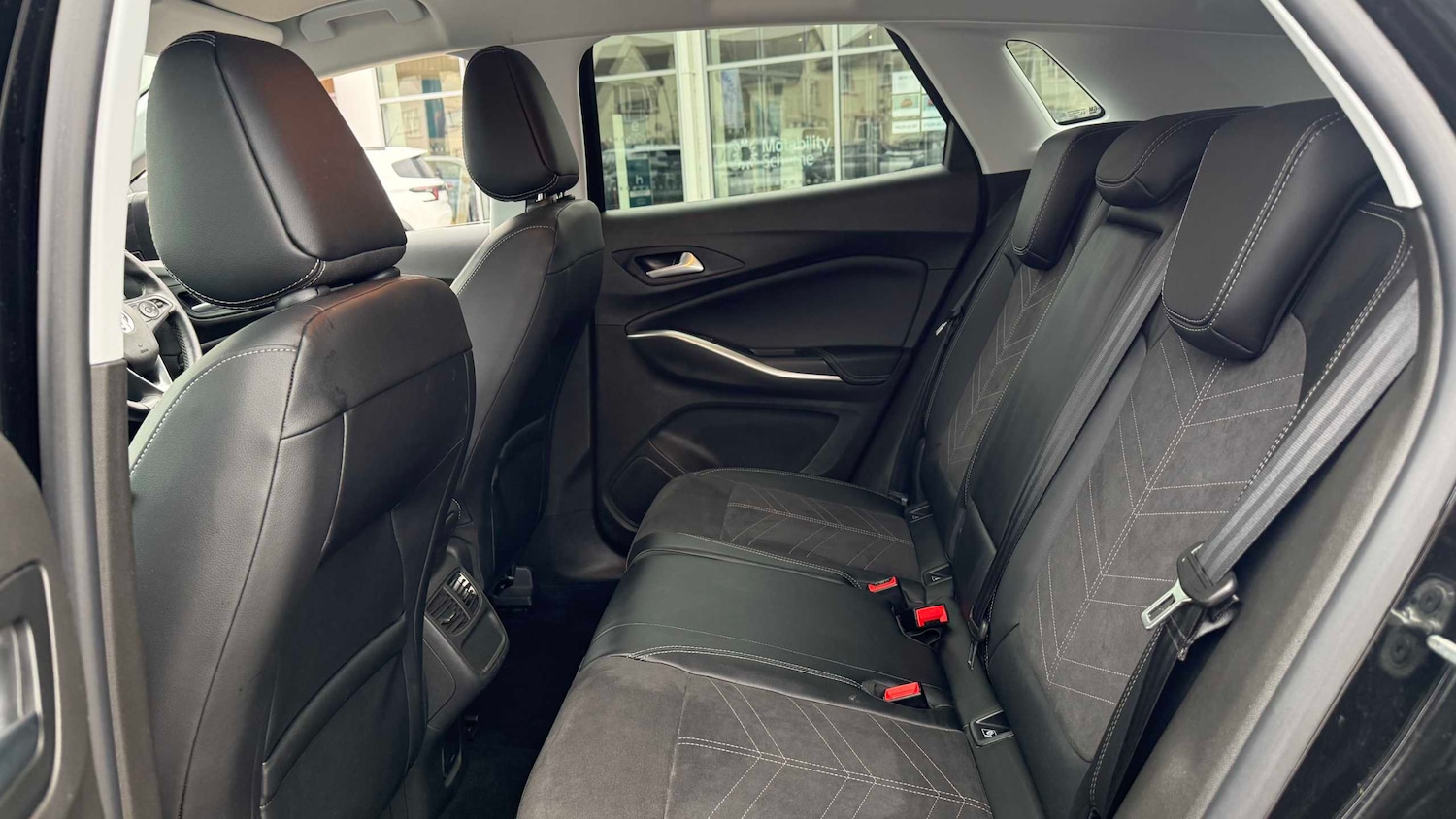 Used Vauxhall Grandland for sale - 77857023: Photo 5